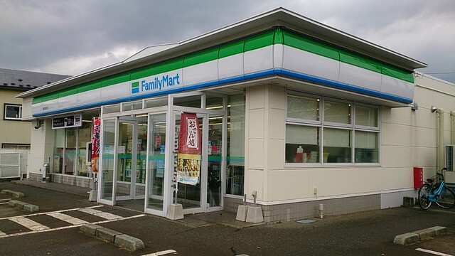 ファミリーマート 鶴岡城南町店 &ndash; 24時間営業の便利なコンビニ情報