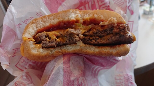 マクドナルド 盛岡西バイパス本宮店（Mcdonalds） - 仙北町（ハンバーガー）の写真