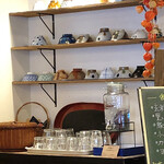 ハレとケ - 好きな御茶碗を選びます♪
      セルフの海洋深層水