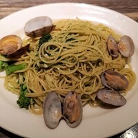 grigio la tavola - 上空からアサリと菜の花のジェノベーゼ