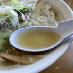 青竹手打ラーメン 日向屋 - スープ