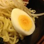 Yokohamatonkotsuramemmurasaki - つけ麺、玉子
