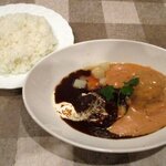 巻葉亭 - ロールキャベツと タンシチューの盛合せ！