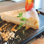 カフェ・カシェット - 桜のチーズケーキ　530円