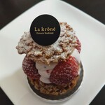 ラ クローネ - 苺のシュークリーム