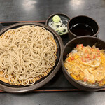 ゆで太郎 - 玉子丼セット  580円