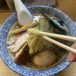 中華そば 多賀野 - 麺リフト　伸びにくい麺