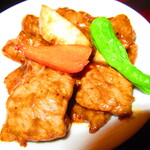 黄鶴 - ランチ小皿定食　２８００円（税込）の牛肉の豆鼓炒めのアップ【２０２１年３月】