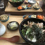 忠兵衛 ピース - とろろとオクラのネバネバそば