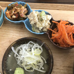 忠兵衛 ピース - 前菜と薬味