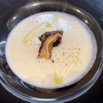 kitchen俊貴 - カリフラワーのスープ