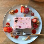 カフェ アンド ベイク ベベ - 