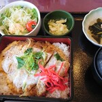 Iwase Sakuragawa Gorufukurabu - 那須郡司豚ロースカツ重 追加500円