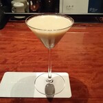 BAROSSA cocktailier - アーモンドマティーニ