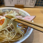 ほっこり中華そば もつけ - 特製麺リフト慣れしてないのでピント合わず中華そば1100円+大盛100円