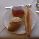 レストラン・フロ－ラ - 絶品のパン