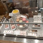 スイーツガーデン ユウジアジキ - 売りのひとつはマカロンのようだ