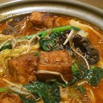 中華料理 翡翠園 - 麻辣湯。中国本国の人に愛される、鍋のような、激辛の一品。揚げ豆腐と麺を激辛のスープでいただきます。定番化は不明の試作品です。これは、香辛料控えめバージョン。