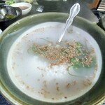 焼肉鴻漸 - コムタンクッパ