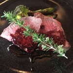 アズーリ - 牛フィレ肉のロースト～トリュフ香る赤ワインソース