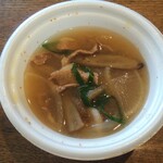 お弁当と豚汁のお店 味八 - 豚汁 ※拡大(2021.03.15)