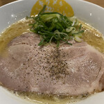 キラメキノトリ - 鶏白湯らーめん 醤油 780円