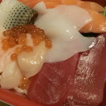Dom Maru - ち海鮮丼