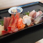 和風ダイニング しらはま - お刺身とミニフライ定食、お刺身