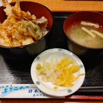 庄や - 【2021.3.15(月)】日替わりランチ(海老天丼・並盛)500円