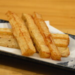 Long potato fries (naturally salted fried yam)