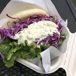 LUU's BAO - 週替わりBAO[サーモンと紫キャベツのタルタルソース]