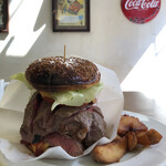 ベーカーバウンス - 【3/15(月)日替りBURGER】  『ステーキチーズバーガー¥1800』