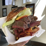 ベーカーバウンス - 【3/15(月)日替りBURGER】  『ステーキチーズバーガー¥1800』