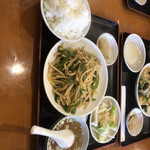 中国料理　一品香 - 青椒肉絲定食750円