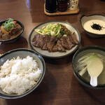 牛タン塩焼 テールスープの店 べこ虎 - 