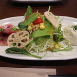 パスタの店 山猫軒 - 前菜とサラダのセットです☆　2021-0311訪問