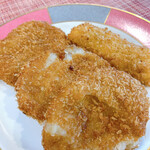 吉金精肉店 - 見た目はこんなん。
ちゃんと盛り付けなさいって話。