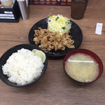 伝説のすた丼屋 - 