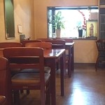 レストランゆり - テーブル席