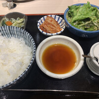 牛刺しと焼肉 仔虎 クリスロード店 - 
