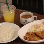ギャラリーカフェ オメガ - 生姜焼きセット