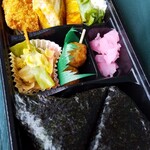 むすび屋 - むすび弁当（560円）