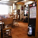 ナポリピッツア研究所イルフォルノドーロ - 店内の様子