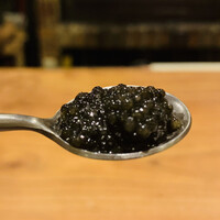 アラルデ - ② 自家製キャビア（塩分率2.5%）