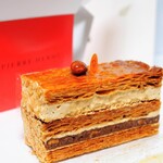ピエール・エルメ・パリ 日本橋三越店 - ドゥミルフィーユ864円