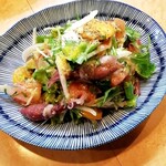 焼酎と手しごと料理の店　まさや - 新玉葱・菜花・蛍烏賊・金柑のマリネ風サラダ