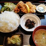 Shun Sai Sakana Kaoruya - 鶏唐揚げ定食