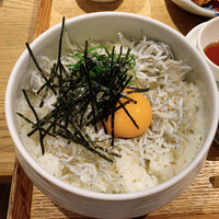 赤坂うまや 新宿 - しらす丼