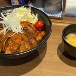 炙り豚丼 火輪 - 炙り山椒豚丼並（味噌）