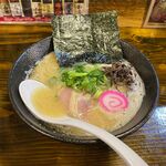 炭火焼 西垣鶏 - 鶏Soba（850円）